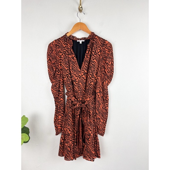 Anna Cate Elizabeth Tiger Print Long Sleeve Mini Dress Sz XS - Picture 3 of 13